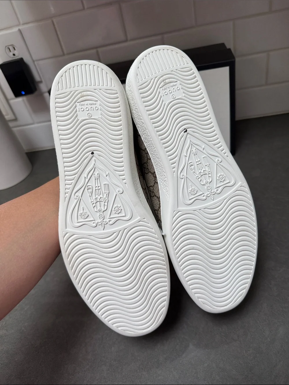 Gucci GG Supreme Boutique Sneakers Men’s 11 NIB